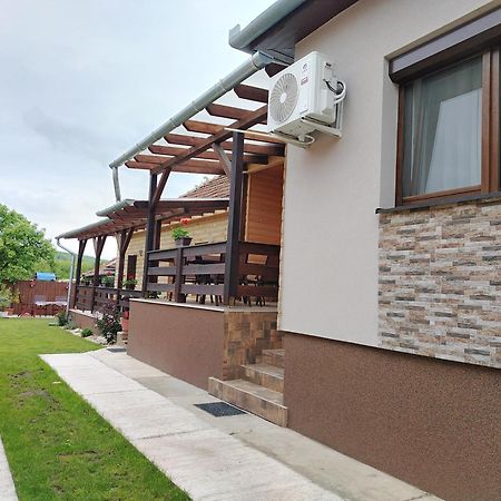 Kaptarko Apartmanhaz Demjén Εξωτερικό φωτογραφία